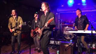 Jackson Browne  Lawyers Guns and Money Warren Zevon Cover  Soundcheck Live  Lucky Strike Live [upl. by Rondi]