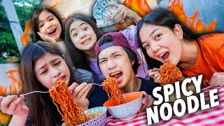 Siblings SPICY NOODLES Challenge Naiyak Sila  Ranz and Niana [upl. by Refinej]