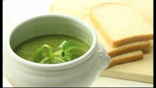 Soupe de légumes verts [upl. by Bazar844]