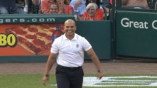 Ivan quotPudgequot Rodriguez throws first pitch from home to second [upl. by Laud]